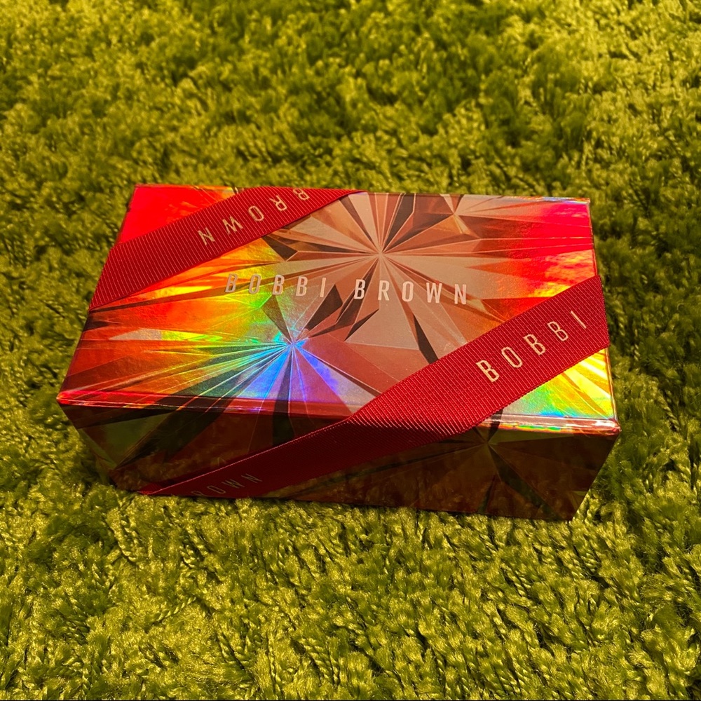 New Bobbi Brown on the go Glow Trio with Gift Box - Picture 3 of 5